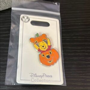 Disney Parks Collection Winnie the Pooh Pumpkin Pin